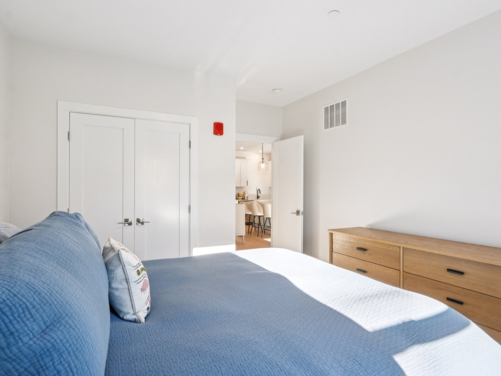 62 Foundry St #204 Wakefield, MA 01880