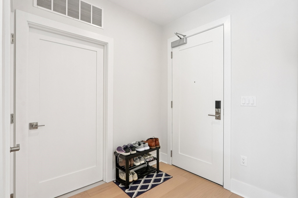 62 Foundry St #204 Wakefield, MA 01880