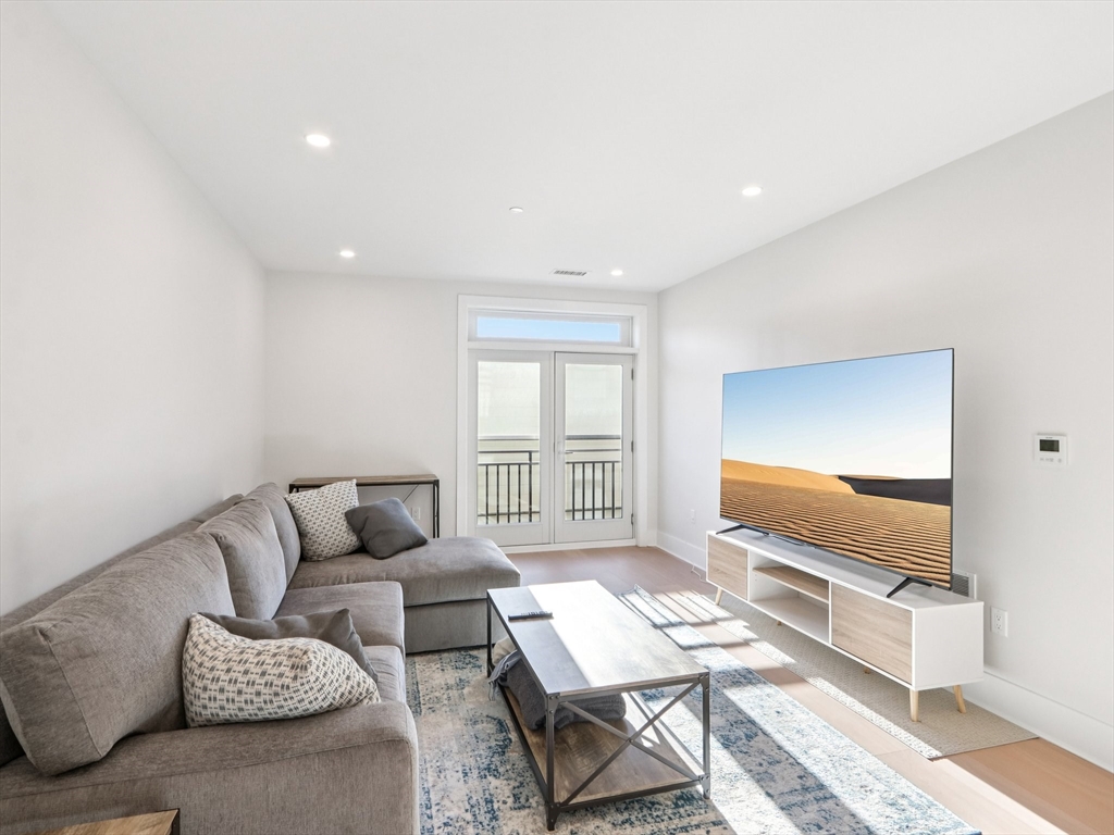 62 Foundry St #204 Wakefield, MA 01880