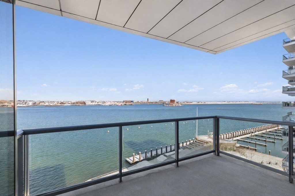 22 Liberty Dr #8F Boston, MA 02210