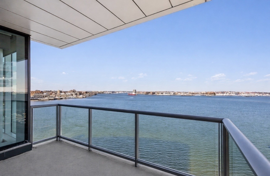 22 Liberty Dr #8F Boston, MA 02210