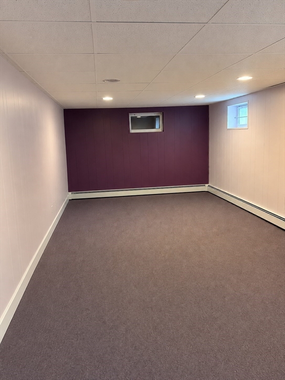 8 Indian Ln Wakefield, MA 01880