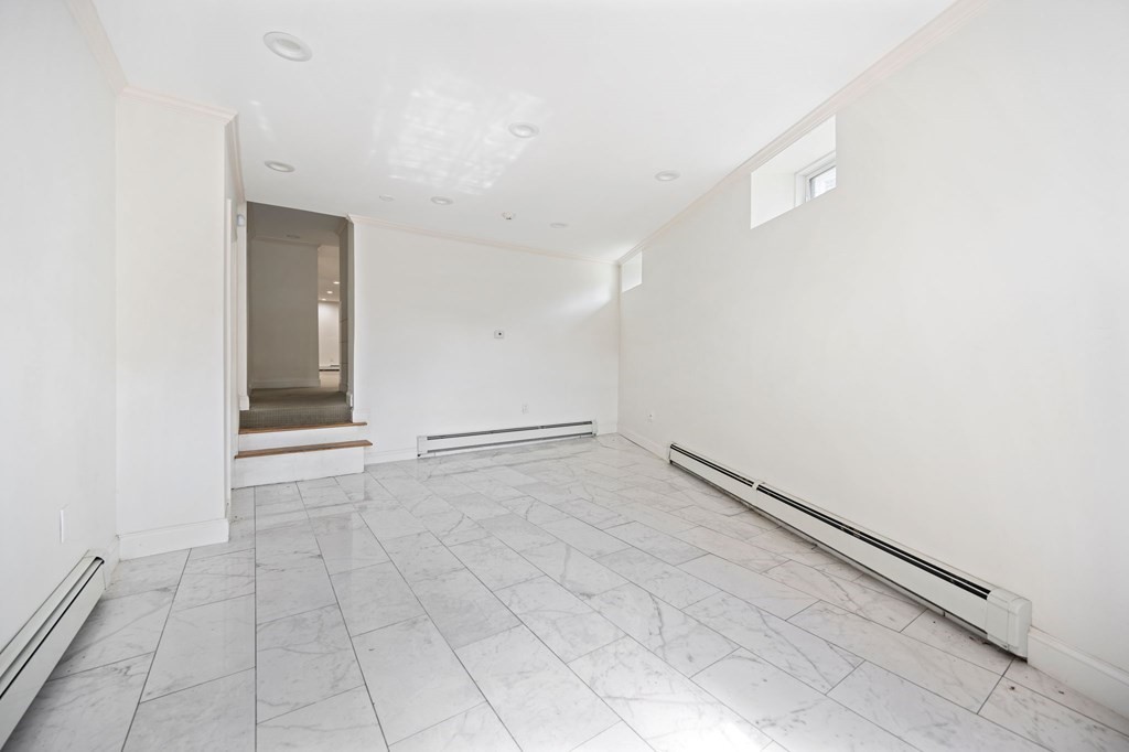 600 E Broadway Boston, MA 02127