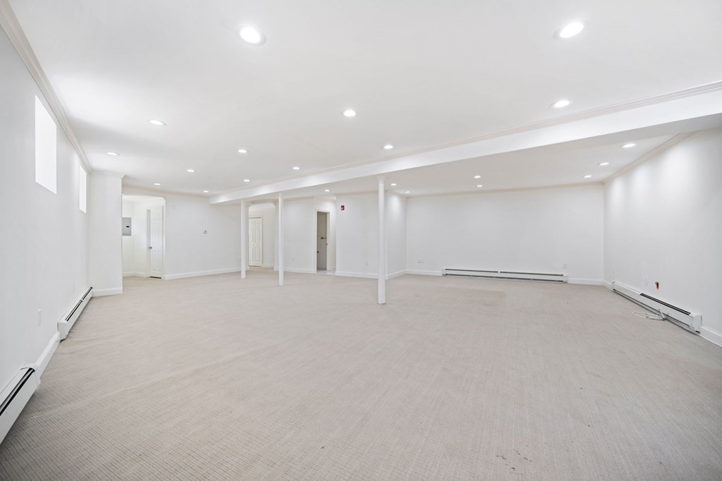 600 E Broadway Boston, MA 02127