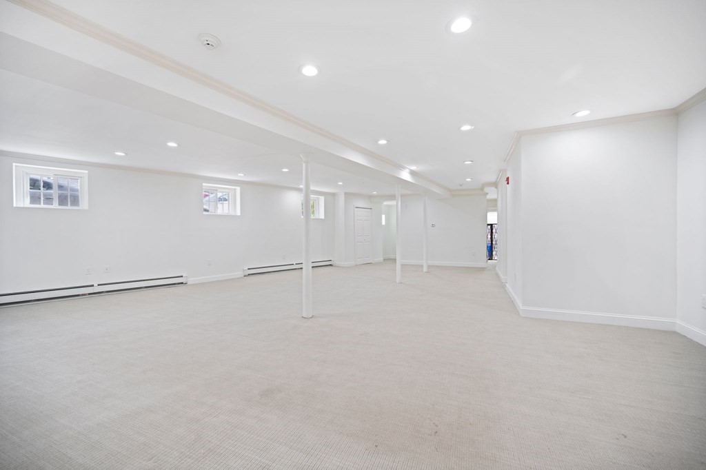 600 E Broadway Boston, MA 02127