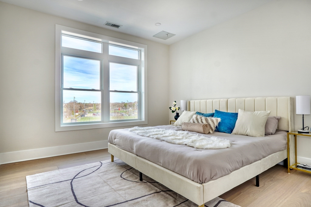 62 Foundry St #310 Wakefield, MA 01880 62 Foundry St #310 Wakefield, MA 01880