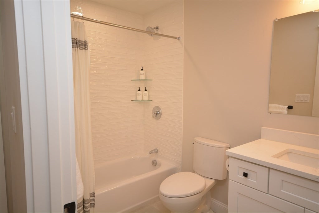 361 Salem St #2 Wakefield, MA 01880