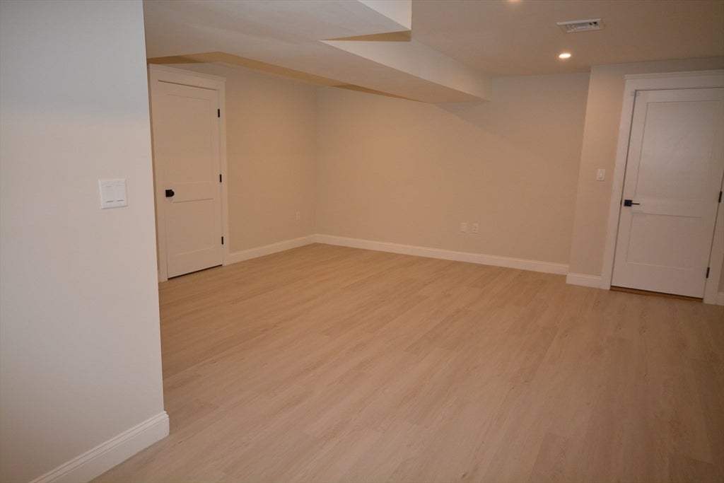 361 Salem St #2 Wakefield, MA 01880