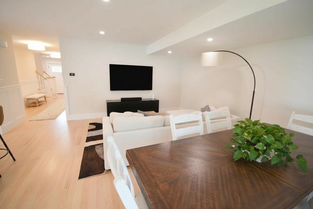 361 Salem St #2 Wakefield, MA 01880
