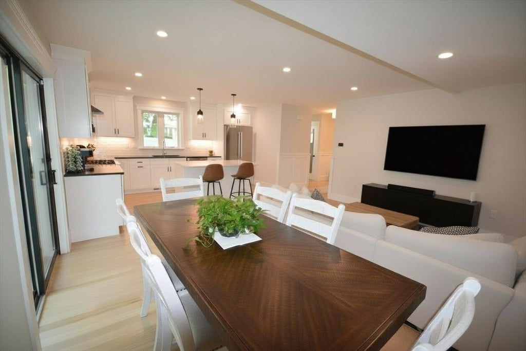 361 Salem St #2 Wakefield, MA 01880
