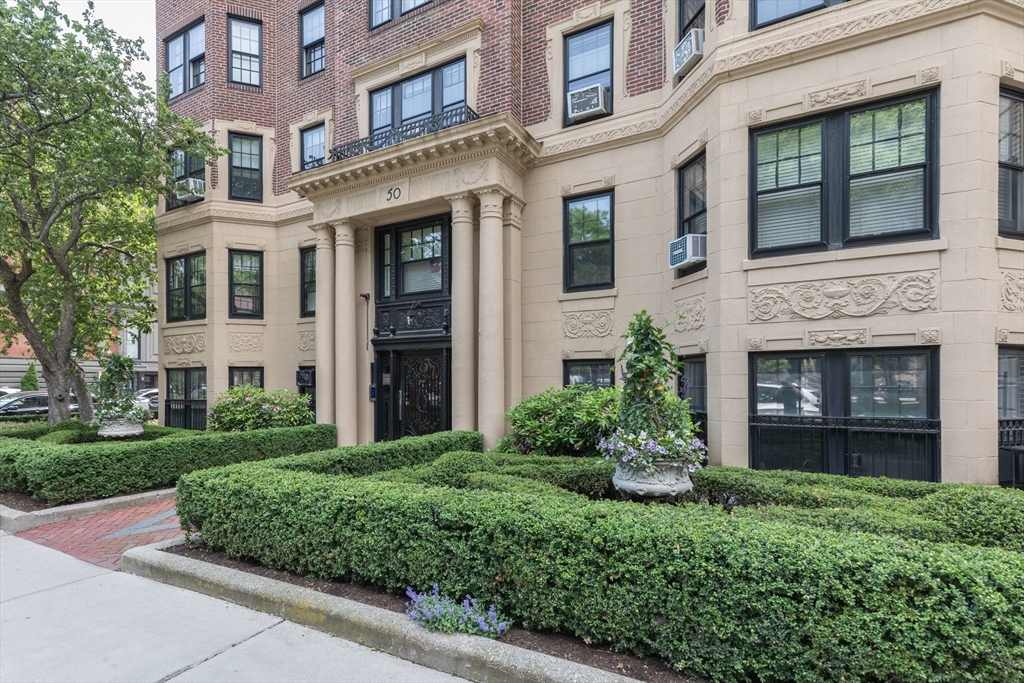 50 Commonwealth Ave #505