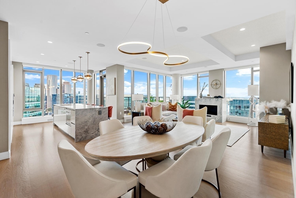 133 Seaport Blvd #PH 3A Boston, MA 02210 133 Seaport Blvd #PH 3A Boston, MA 02210