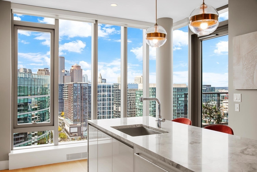 133 Seaport Blvd #PH 3A Boston, MA 02210 133 Seaport Blvd #PH 3A Boston, MA 02210