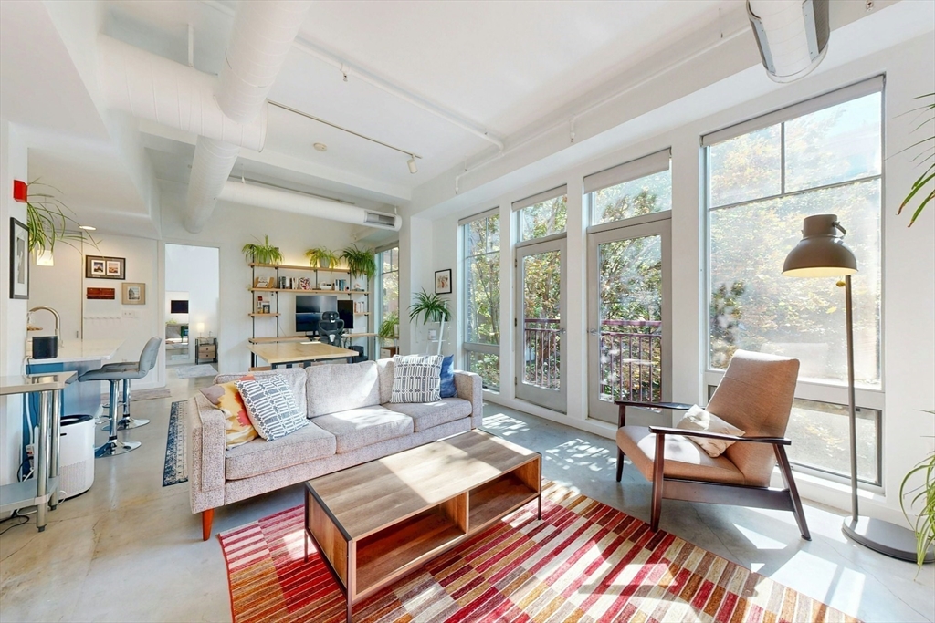 139 East Berkeley St #302