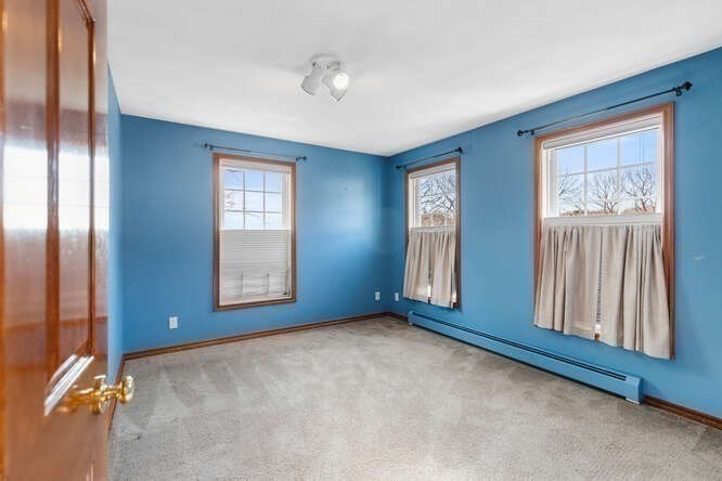 19 Fellsmere Ave Wakefield, MA 01880