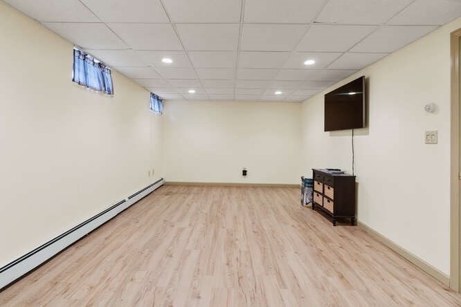 19 Fellsmere Ave Wakefield, MA 01880