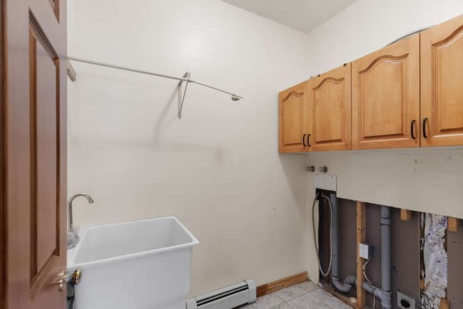 19 Fellsmere Ave Wakefield, MA 01880