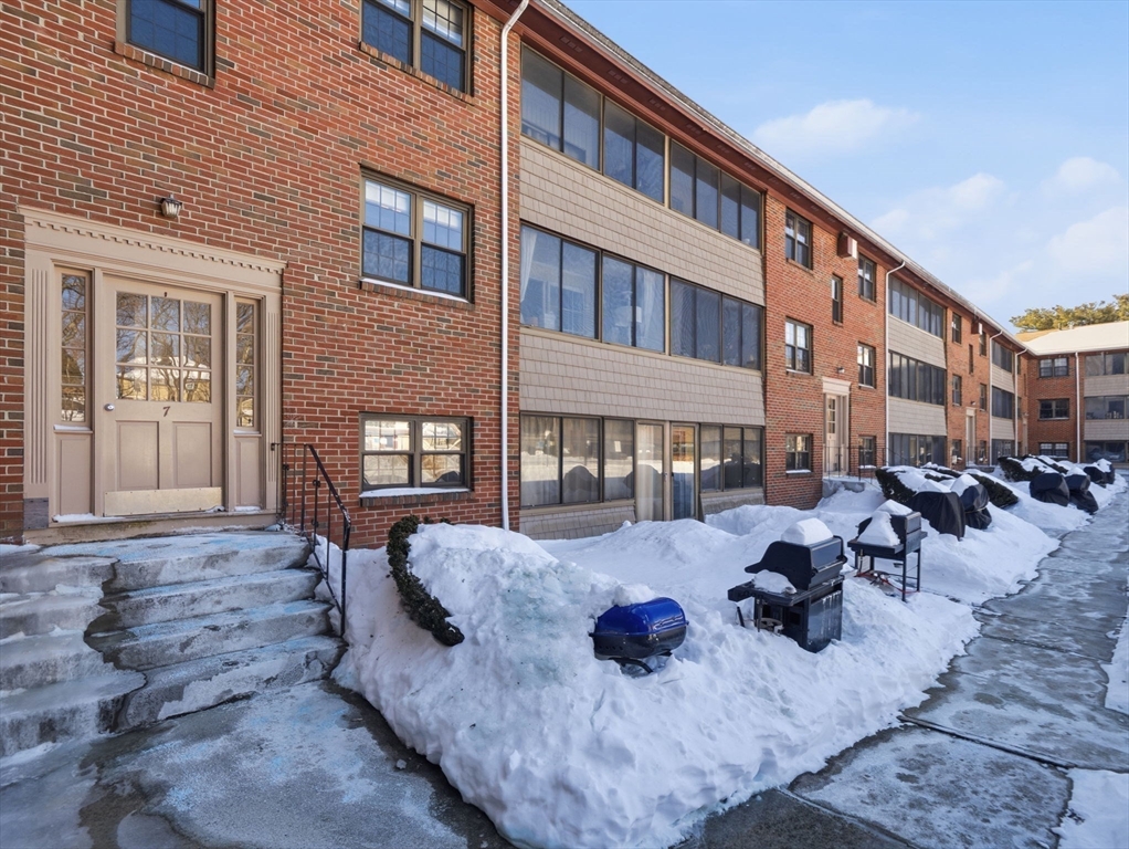 68 Preston St #6D Wakefield, MA 01880