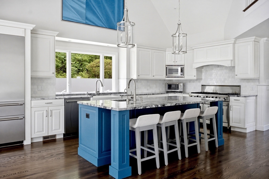 375 Baxters Neck Rd Barnstable, MA 02648