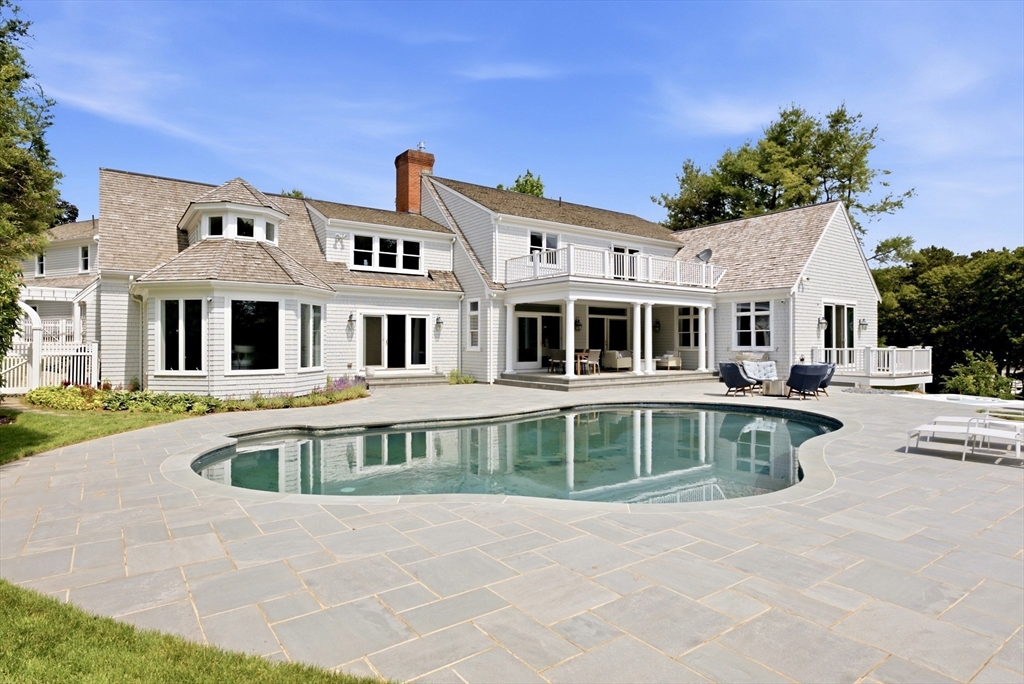 375 Baxters Neck Rd Barnstable, MA 02648