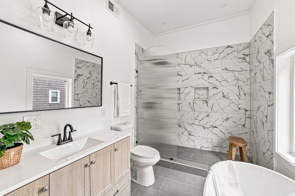 18 Jefferson Rd #A Wakefield, MA 01880