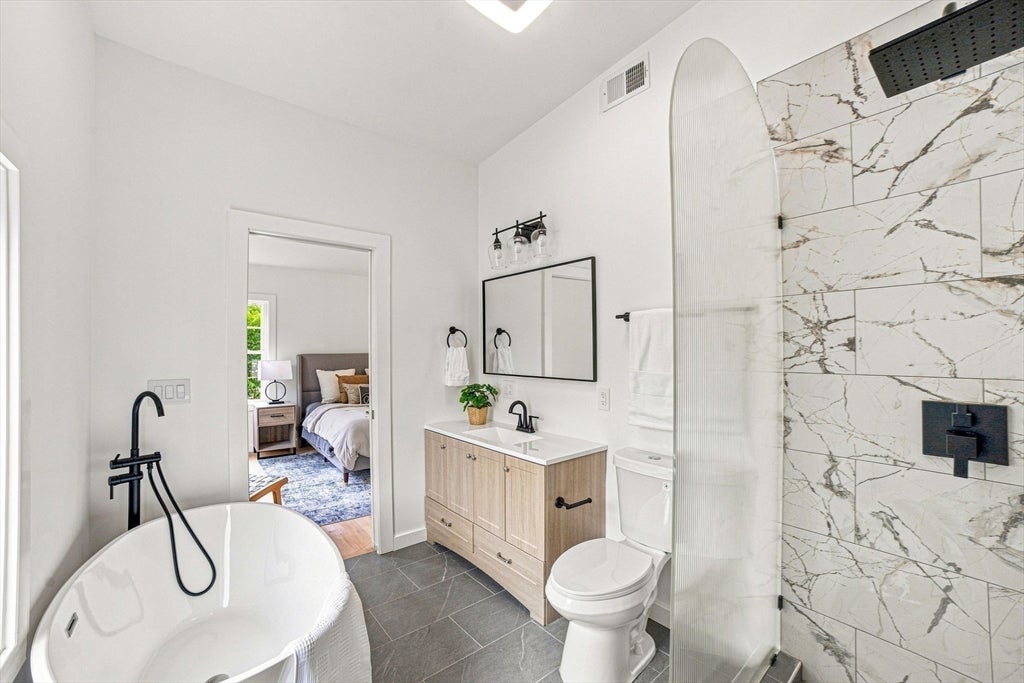 18 Jefferson Rd #A Wakefield, MA 01880