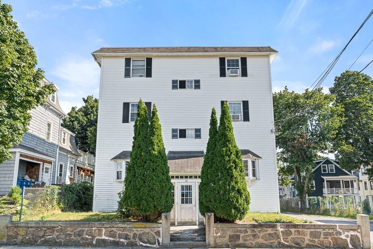 14 W Water St #1 Wakefield, MA 01880