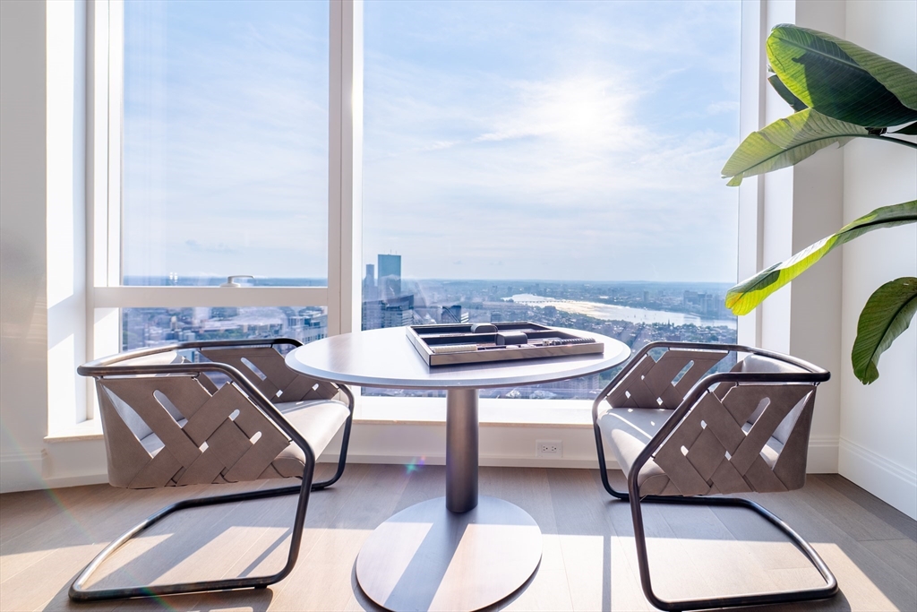 240 Devonshire St #4604