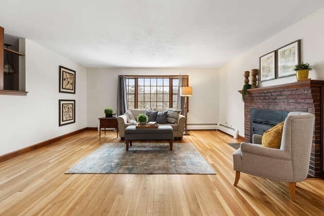 11 Ludlow Ave Wakefield, MA 01880