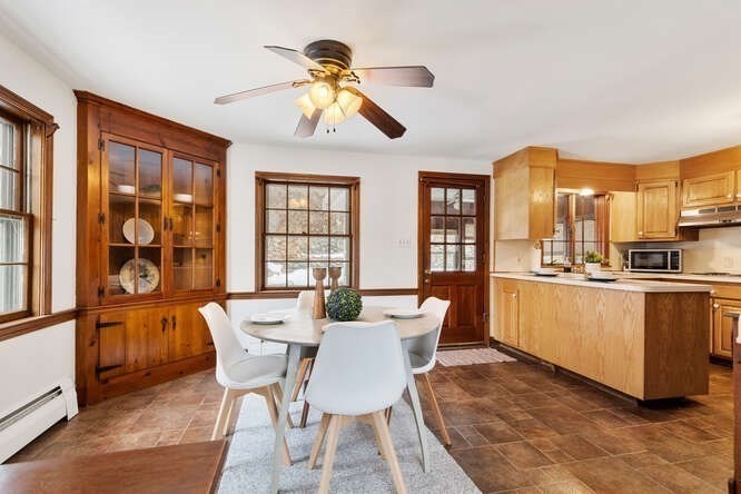 11 Ludlow Ave Wakefield, MA 01880