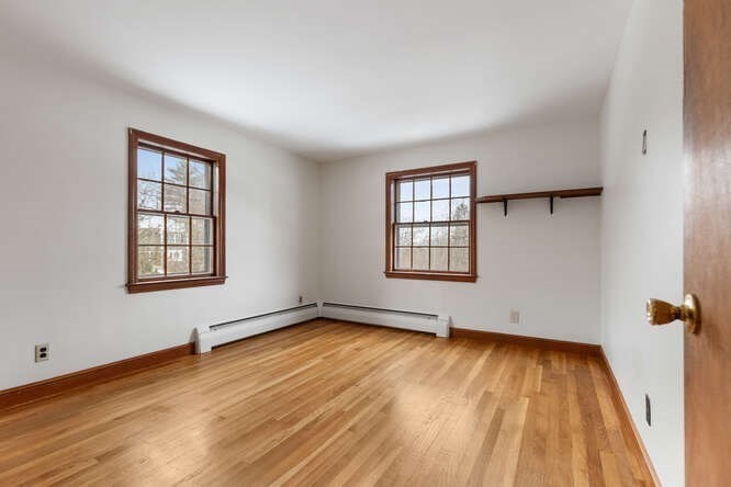 11 Ludlow Ave Wakefield, MA 01880