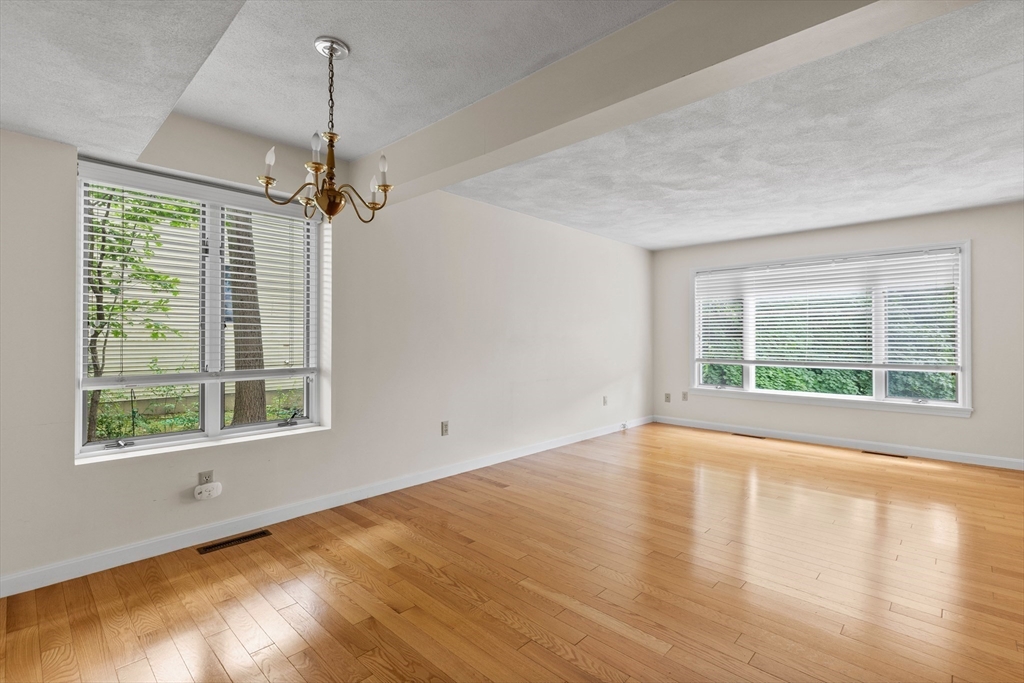 1 Traverse St #E Wakefield, MA 01880