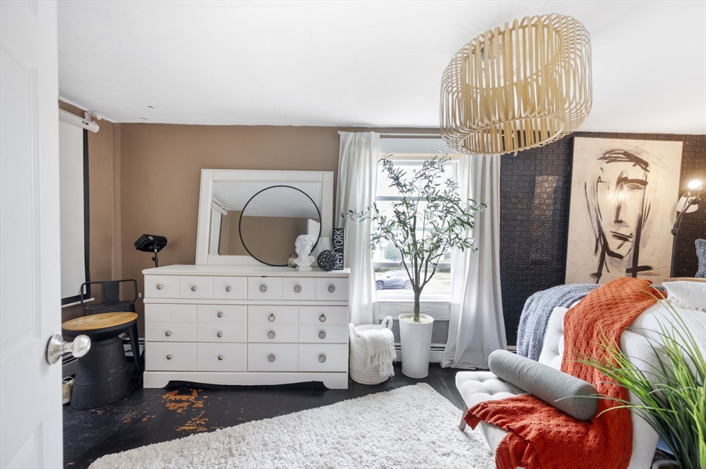 418 Pleasant St Milton, MA 02186