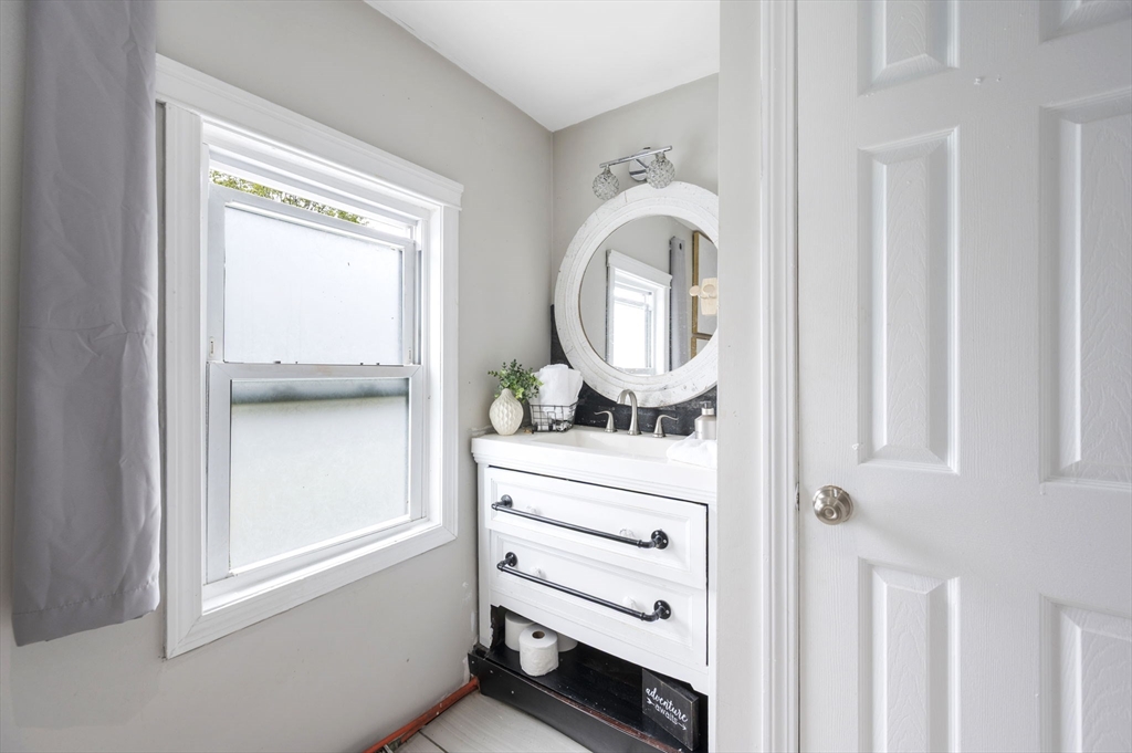 418 Pleasant St Milton, MA 02186