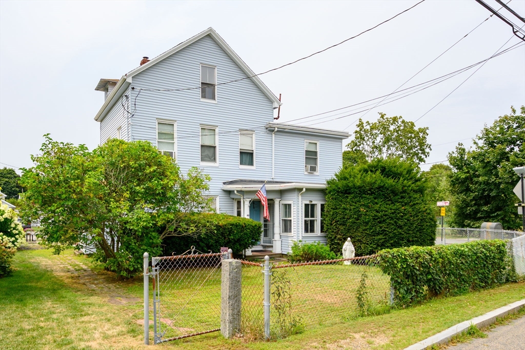 418 Pleasant St Milton, MA 02186