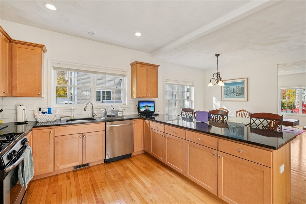 6 Blue Jay Cir #2 Wakefield, MA 01880