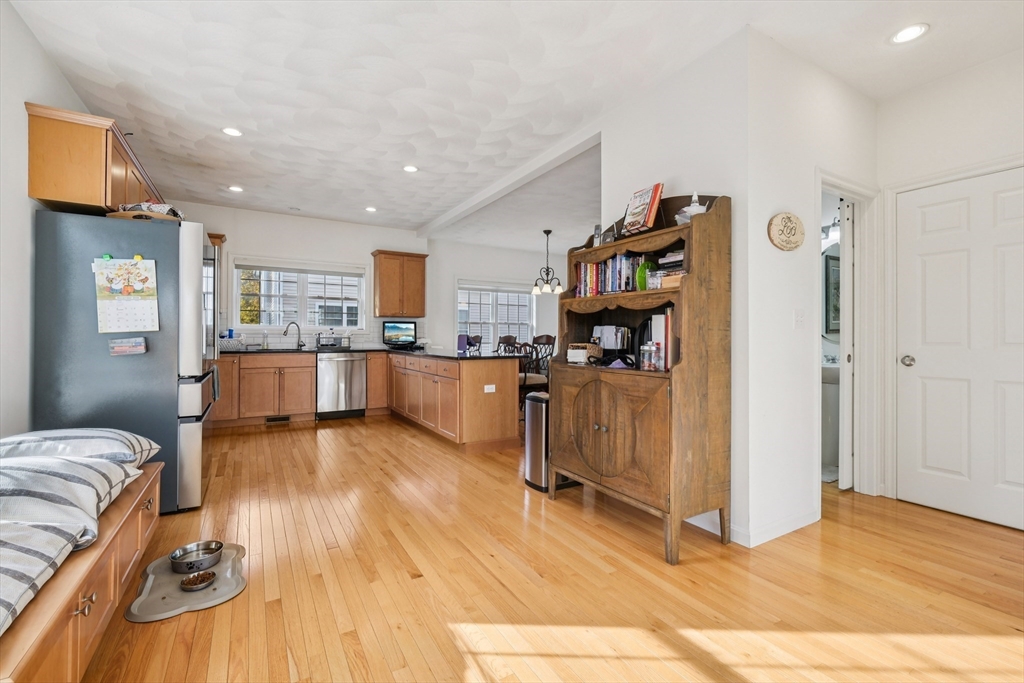 6 Blue Jay Cir #2 Wakefield, MA 01880