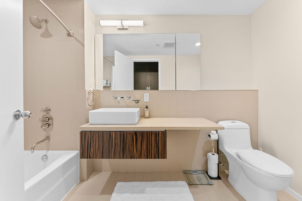 141 Dorchester Ave #202 Boston, MA 02127