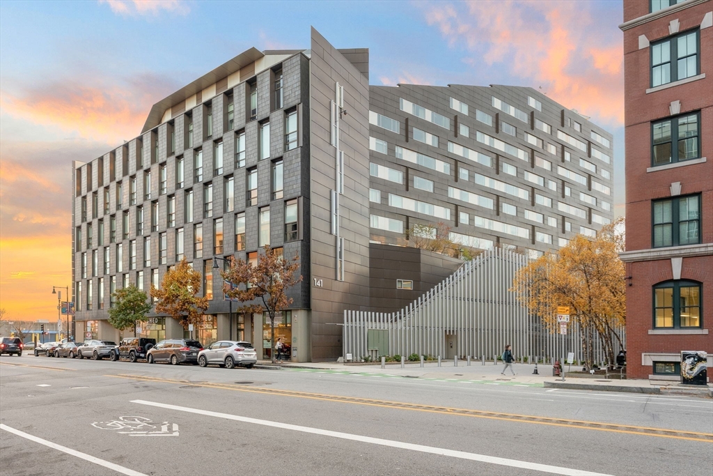 141 Dorchester Ave #202 Boston, MA 02127