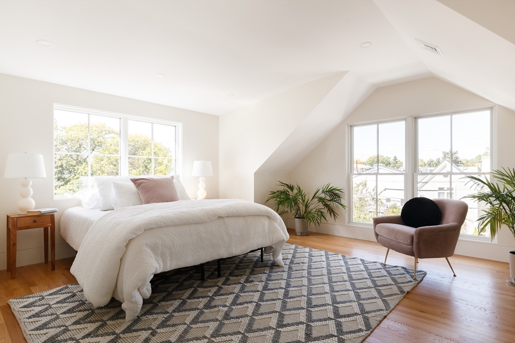 142 Amory St #Front Cambridge, MA 02139