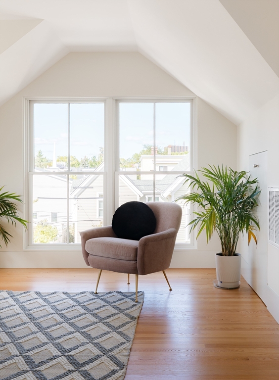 142 Amory St #Front Cambridge, MA 02139