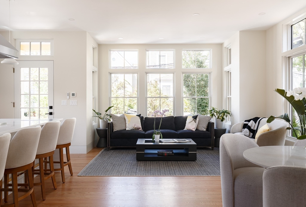 142 Amory St #Front Cambridge, MA 02139