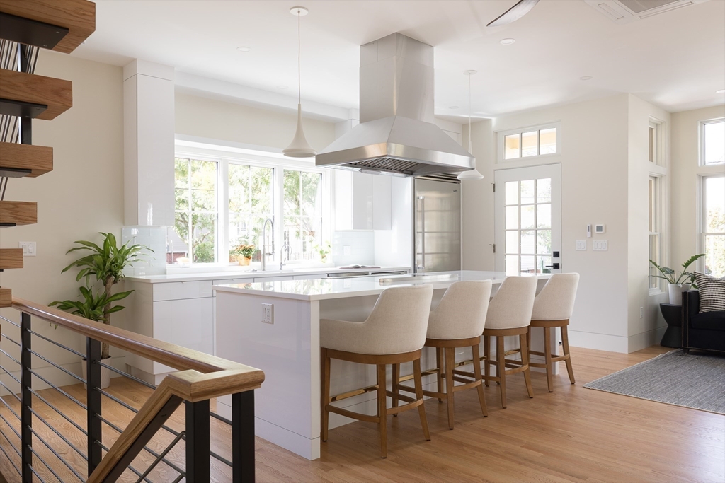 142 Amory St #Front Cambridge, MA 02139