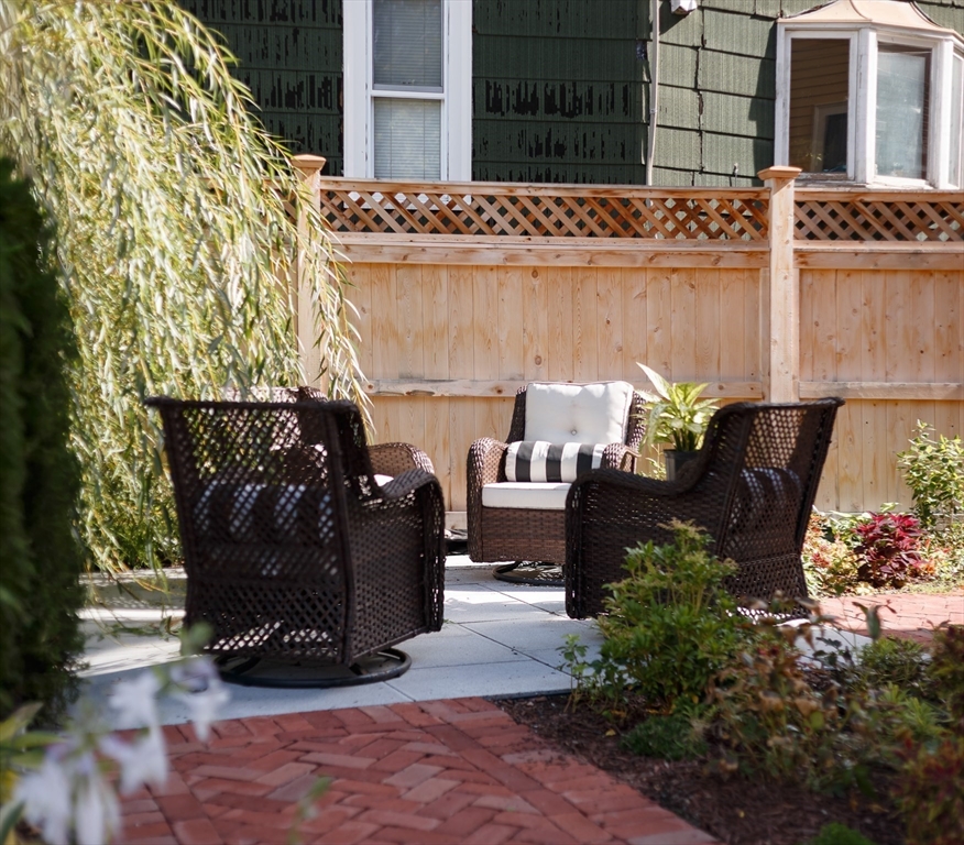 142 Amory St #Front Cambridge, MA 02139