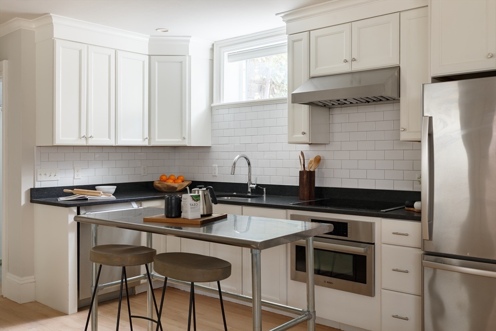 244 Norfolk St #244 Cambridge, MA 02139