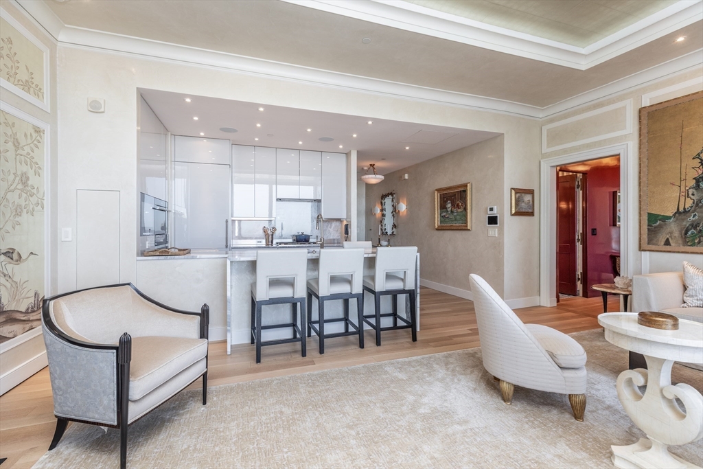 1 Dalton St #3902 Boston, MA 02199