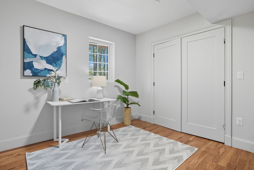 9 Lovis Ave Wakefield, MA 01880 9 Lovis Ave Wakefield, MA 01880