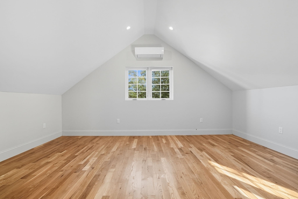 9 Lovis Ave Wakefield, MA 01880 9 Lovis Ave Wakefield, MA 01880