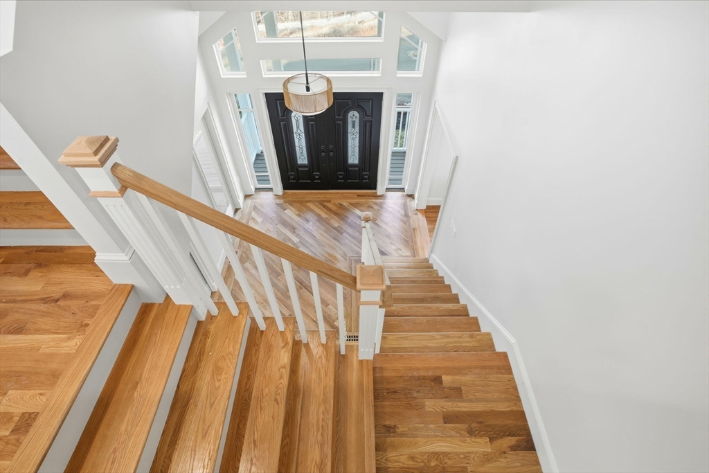 9 Lovis Ave Wakefield, MA 01880