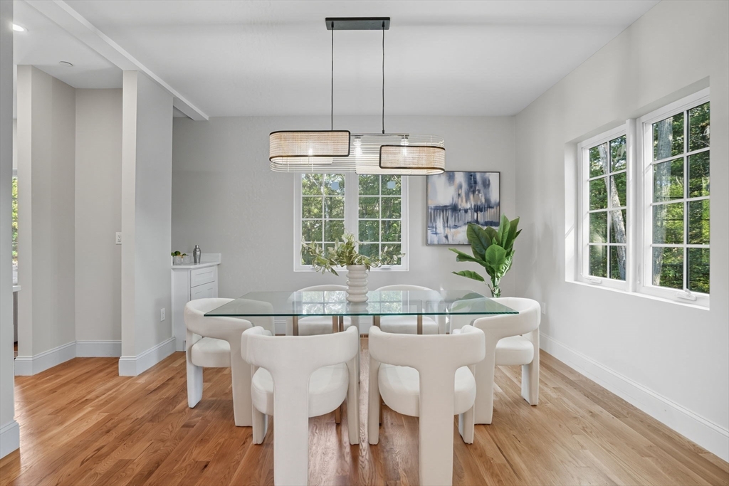 9 Lovis Ave Wakefield, MA 01880 9 Lovis Ave Wakefield, MA 01880